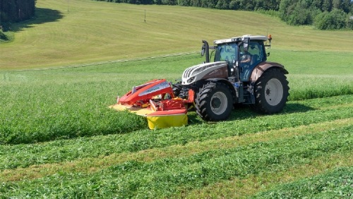 Nouvelle référence dans la faucheuse frontale